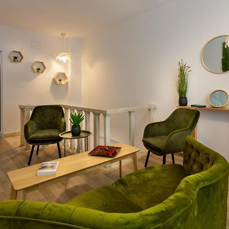 Lagom Hotel Бухарест Экстерьер фото