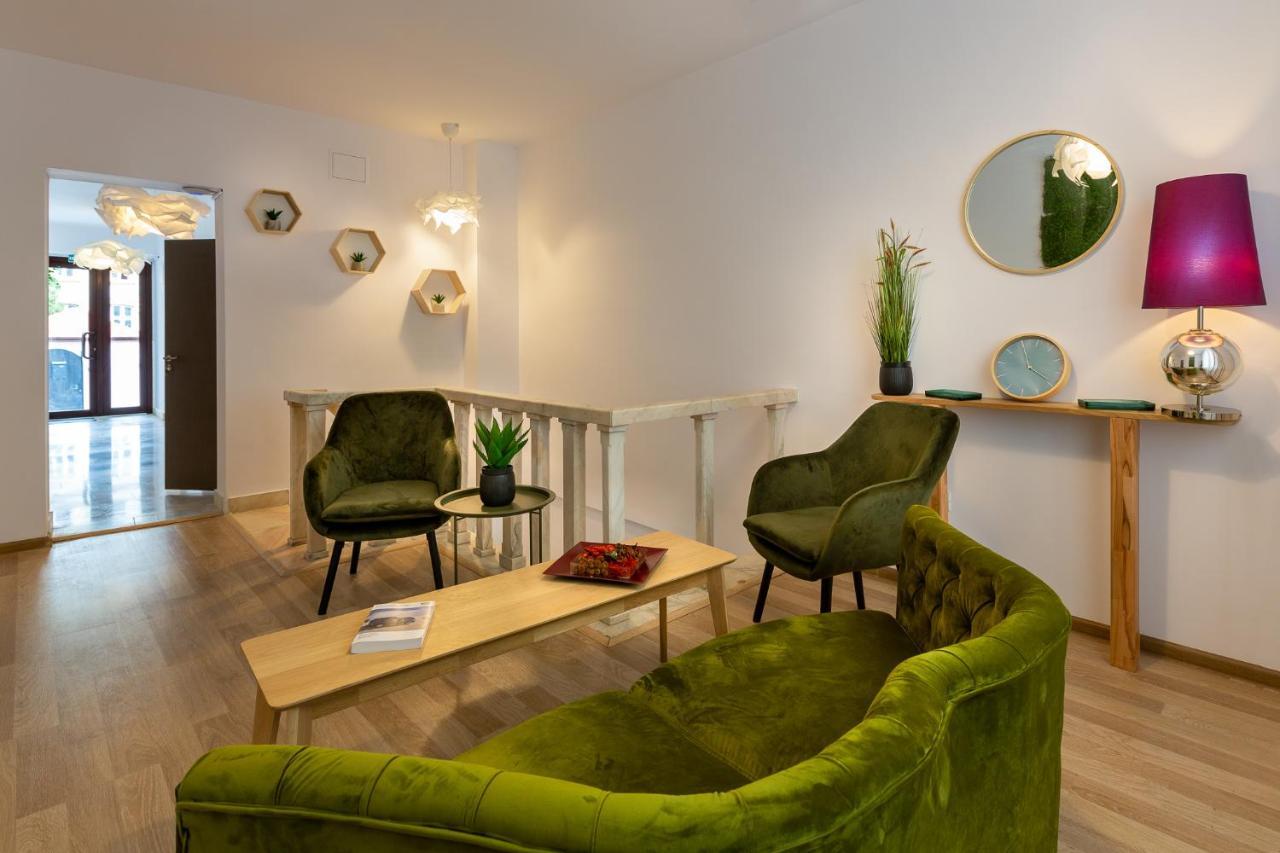 Lagom Hotel Бухарест Экстерьер фото