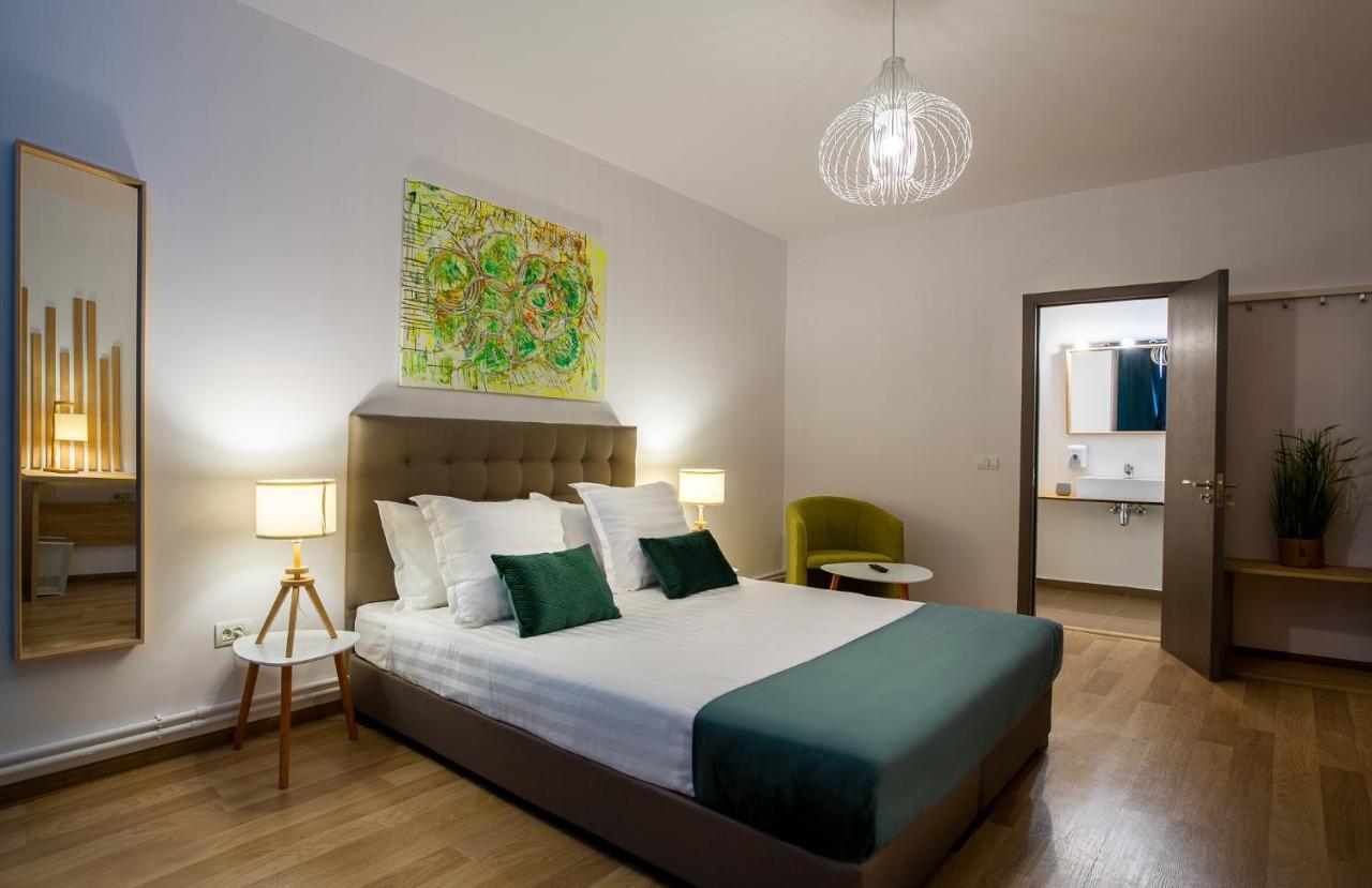Lagom Hotel Бухарест Экстерьер фото