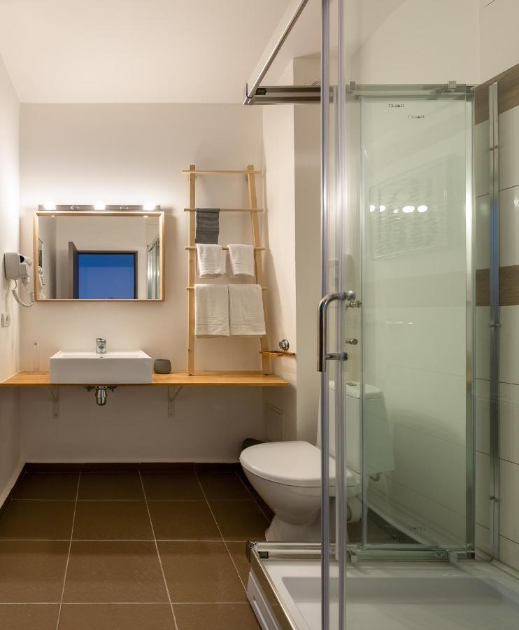 Lagom Hotel Бухарест Экстерьер фото
