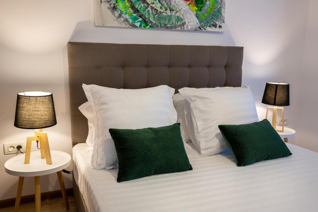 Lagom Hotel Бухарест Экстерьер фото