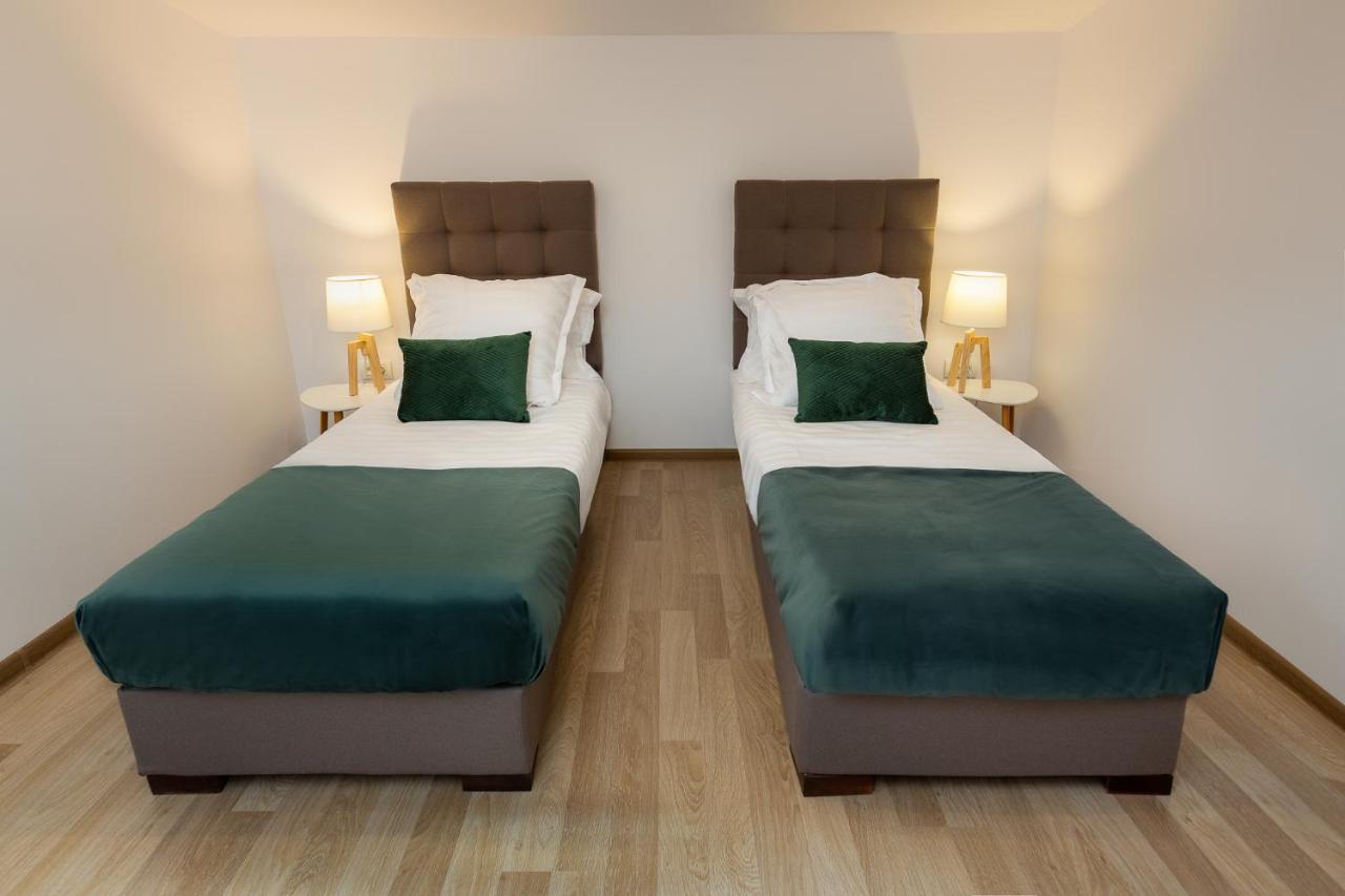 Lagom Hotel Бухарест Экстерьер фото