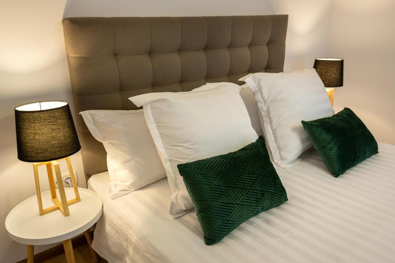 Lagom Hotel Бухарест Экстерьер фото