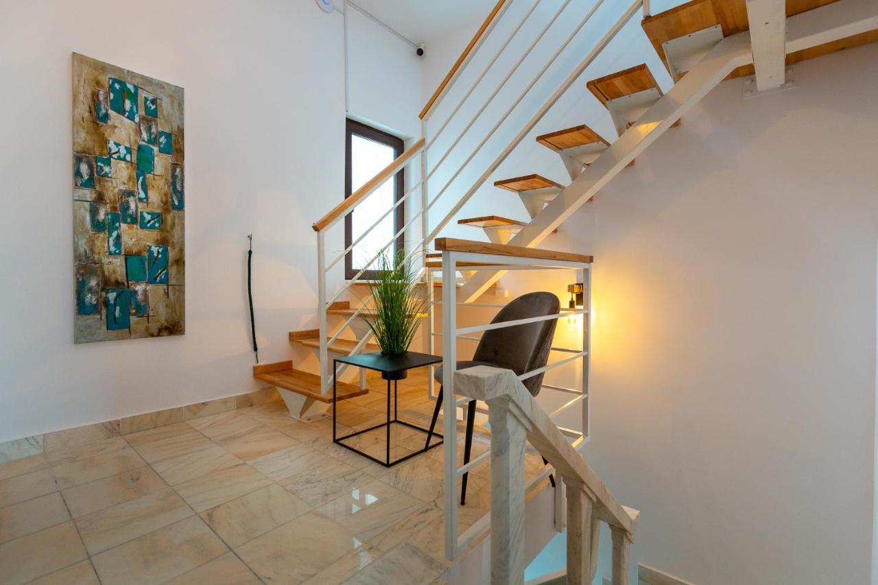 Lagom Hotel Бухарест Экстерьер фото