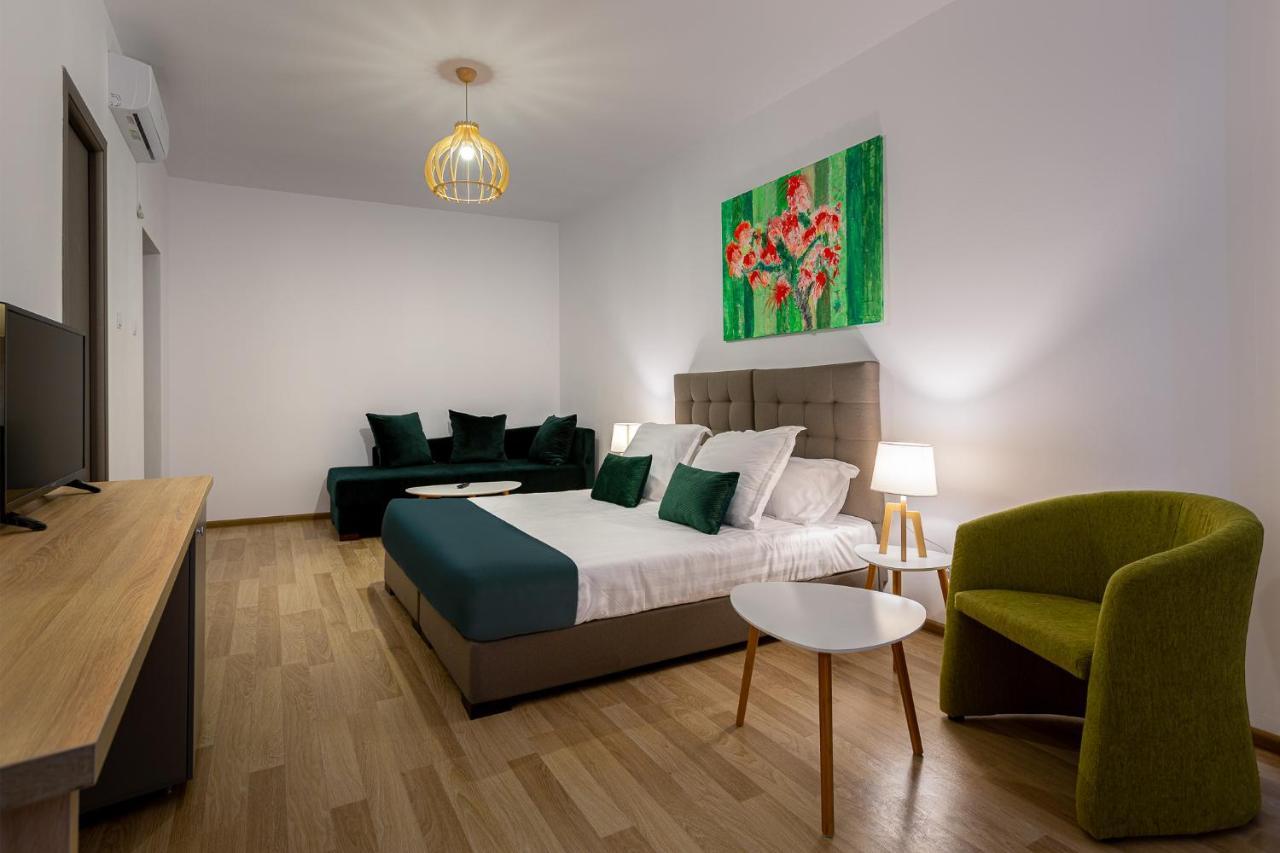Lagom Hotel Бухарест Экстерьер фото