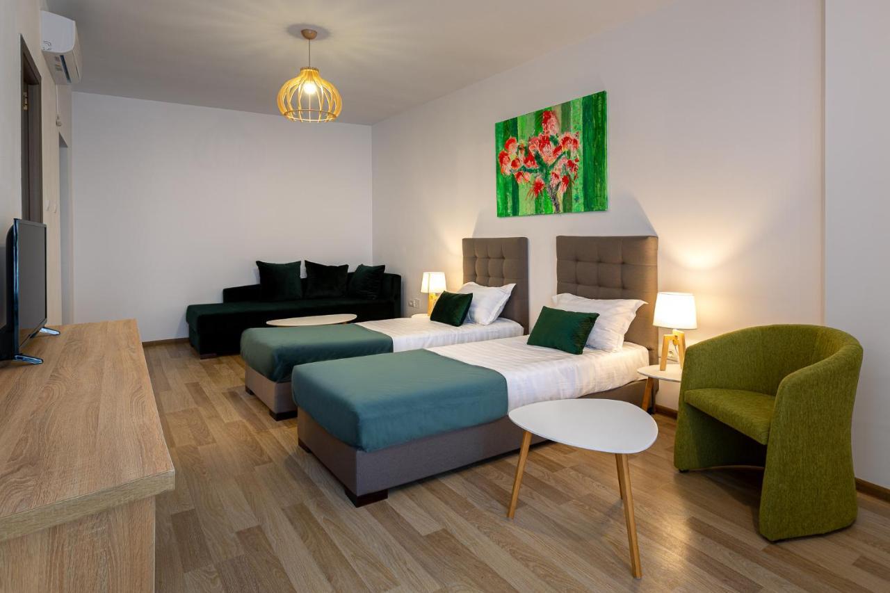 Lagom Hotel Бухарест Экстерьер фото