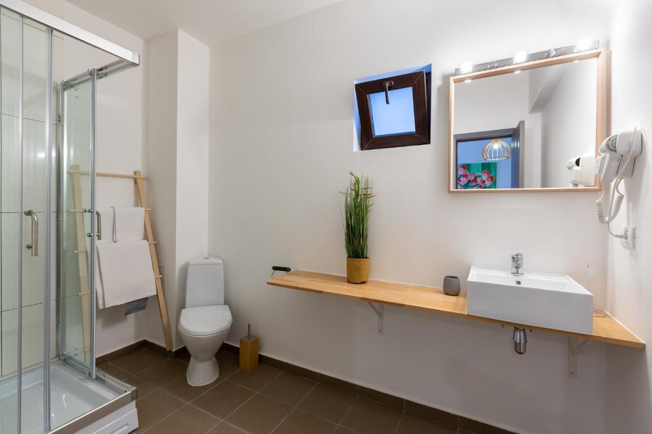 Lagom Hotel Бухарест Экстерьер фото