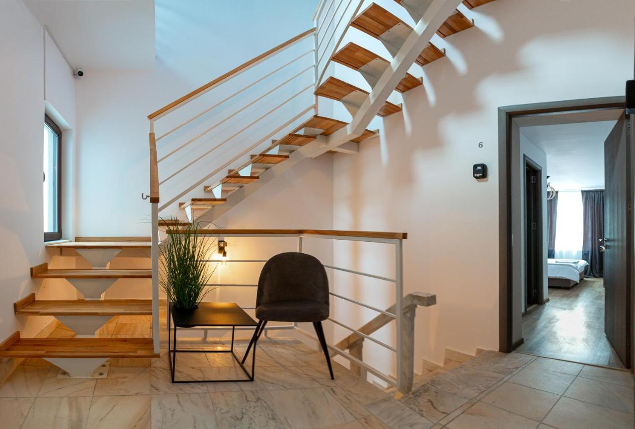 Lagom Hotel Бухарест Экстерьер фото